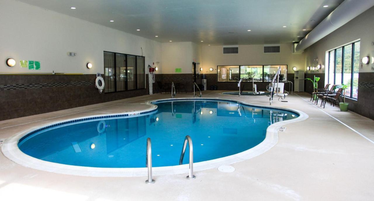 Holiday Inn Express & Suites Cumberland - La Vale By Ihg Dış mekan fotoğraf