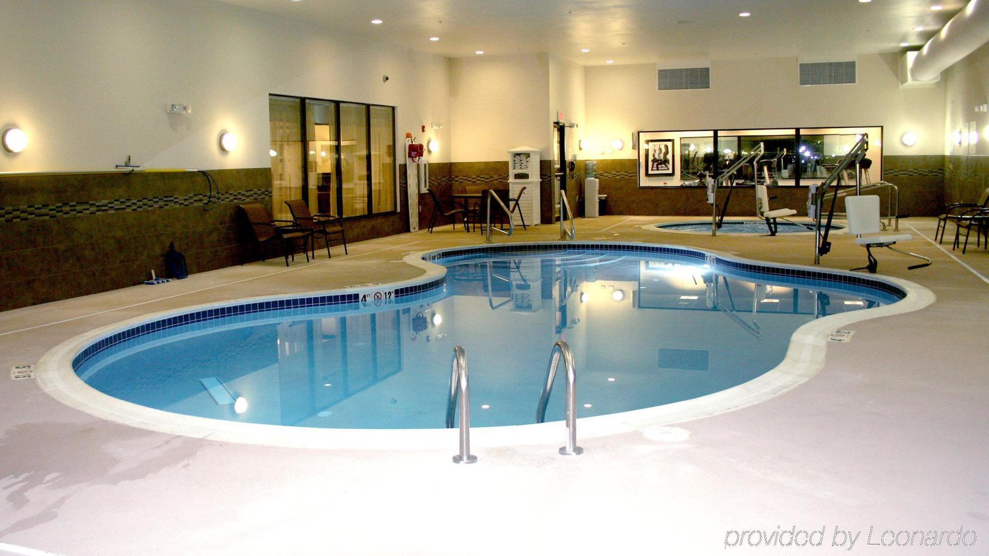 Holiday Inn Express & Suites Cumberland - La Vale By Ihg Dış mekan fotoğraf